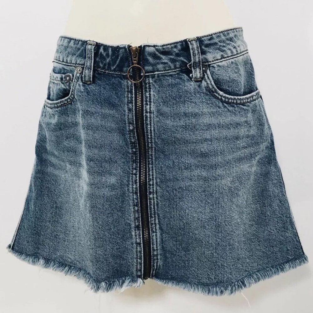 We the Free Grunge Jean Skirt Sz 28 Mini Zip Front Raw Distressed Hem